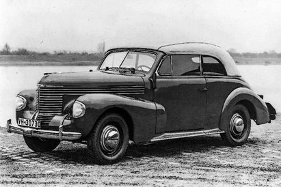 W październiku 1948 roku wznowiono montaż Kapitäna. Pierwsze duże zamówienie złożył rząd Stanów Zjed