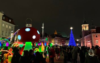 Pokaz warszawskiej iluminacji świątecznej dobiega końca. W przyszłym roku zobaczymy zupełnie nowe de
