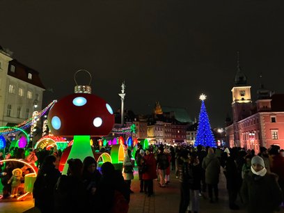 Pokaz warszawskiej iluminacji świątecznej dobiega końca. W przyszłym roku zobaczymy zupełnie nowe de