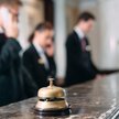 Hotelarze udzielają się w infolinii NFZ
