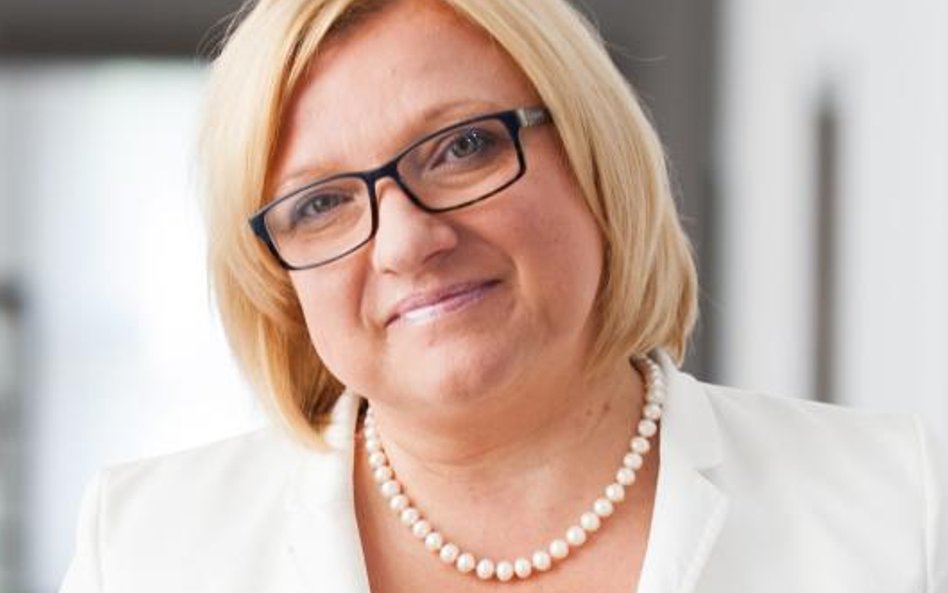 Beata Kempa, szefowa Kancelarii Premiera 24,3 (+3,6); 49,1 (-4,8)