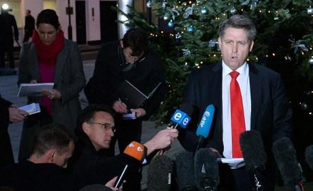 Detektyw Kevin Hyland podczas konferencji prasowej w Londynie.