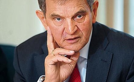 Konrad Jaskóła, prezes Polimeksu, przyznaje, że firma ma pewne napięcia płatnicze, ale zapewnia, że 