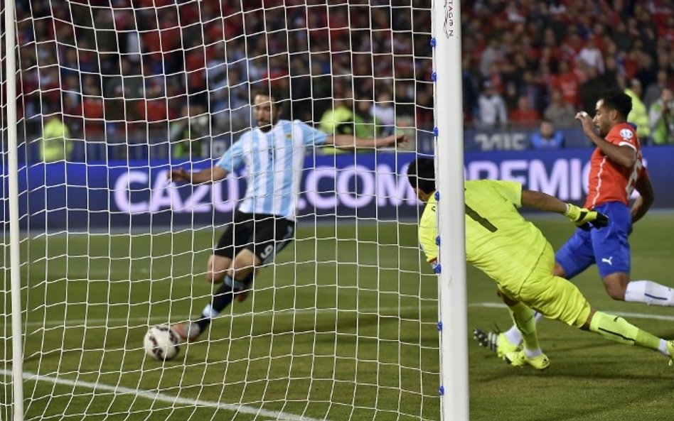 ...ani Gonzalo Higuain, który zmarnował wyśmienitą sytuację