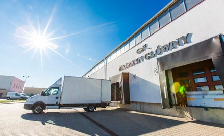 Gatta zwalnia. Producent rajstop mocno dotknięty pandemią