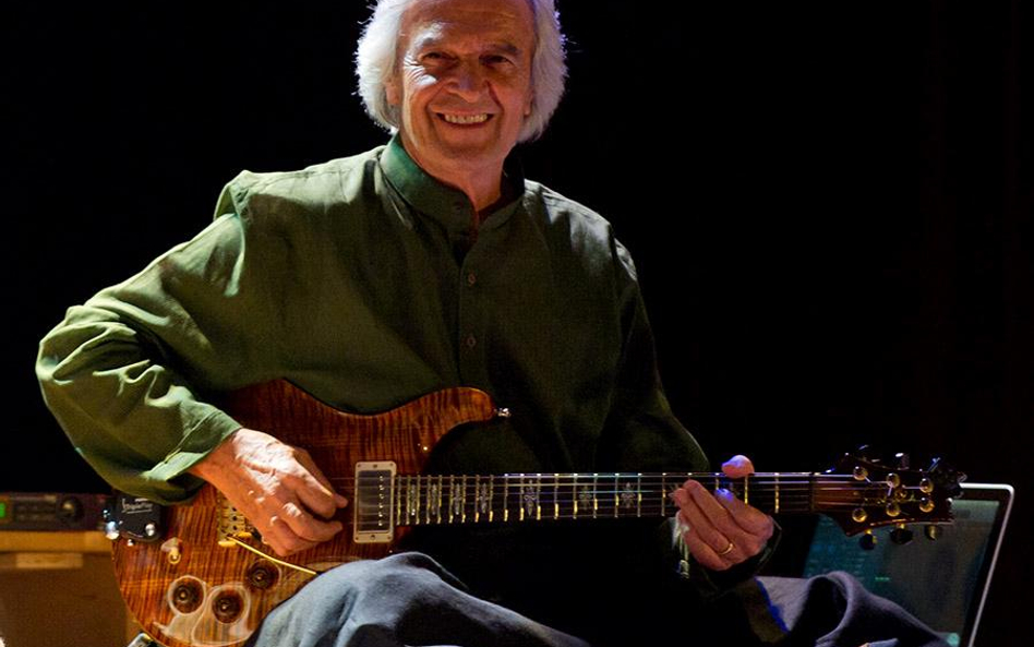 John McLaughlin zagra w piątek w Sali Kongresowej z zespołem Remember Shakti