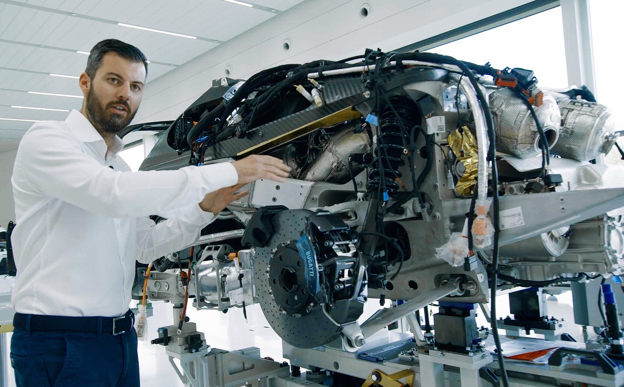 Głośna odbudowa Chirona i internetowa burza – Mate Rimac tłumaczy