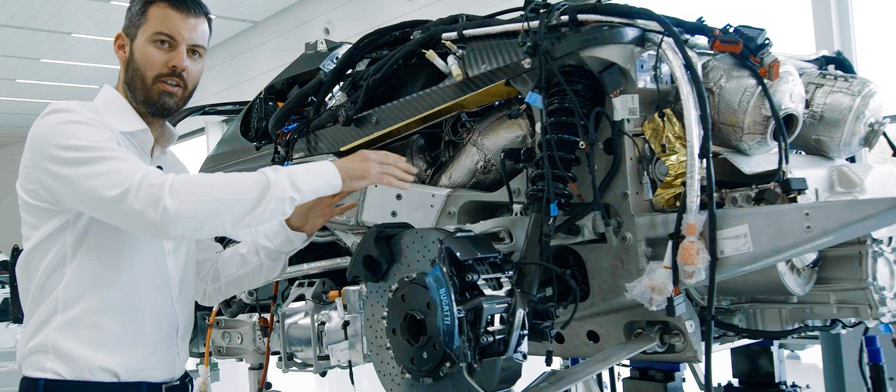 Głośna odbudowa Chirona i internetowa burza – Mate Rimac tłumaczy