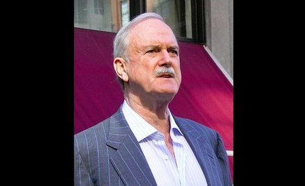 John Cleese wyprowadza się z Wielkiej Brytanii. Zawiódł się