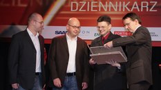 Zdobywcy nagrody Grand Press 2007 w kategorii News. Drugi od prawej – Leszek Kraskowski