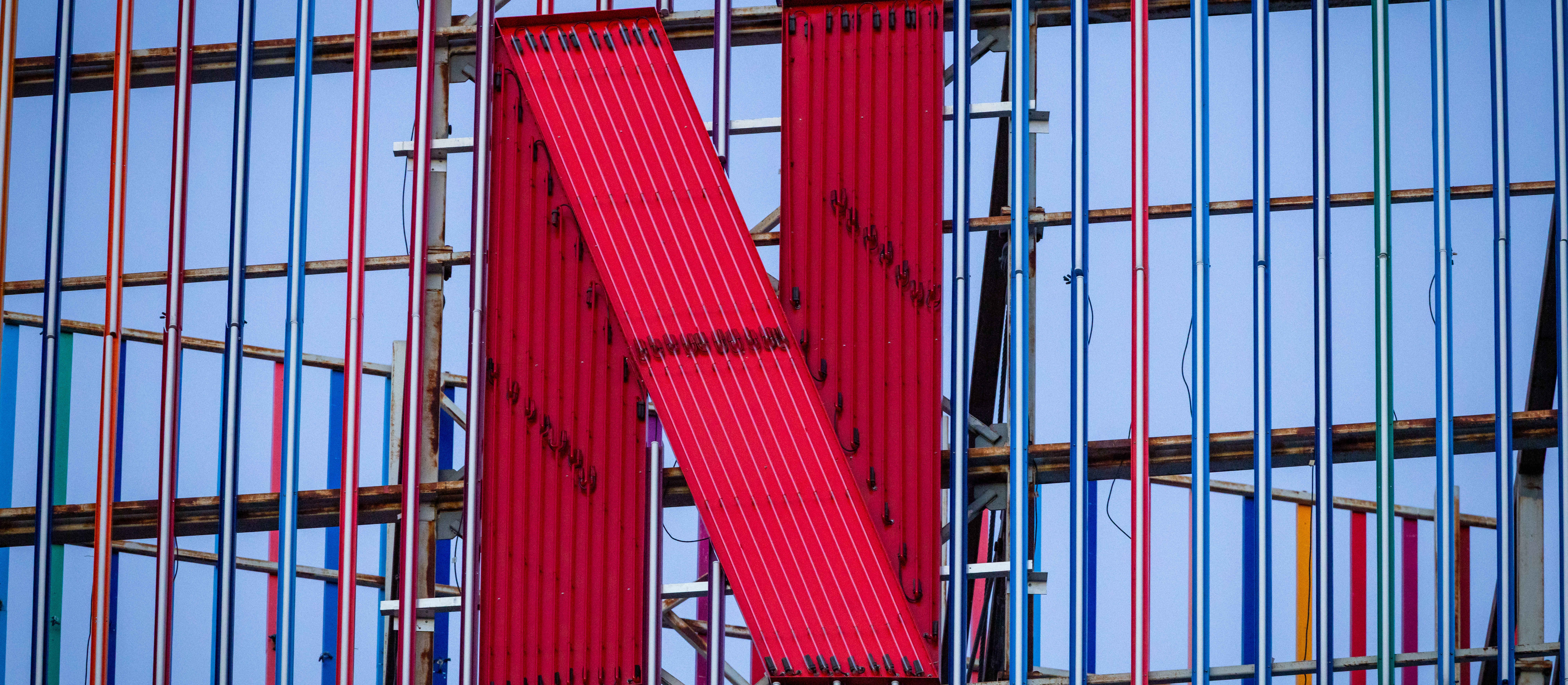 Netflix zarobił w 2025 roku niemal 11 mld dol. Plany wystraszyły inwestorów