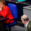 Angela Merkel i Alexander Gauland w czasie środowej debaty w Bundestagu