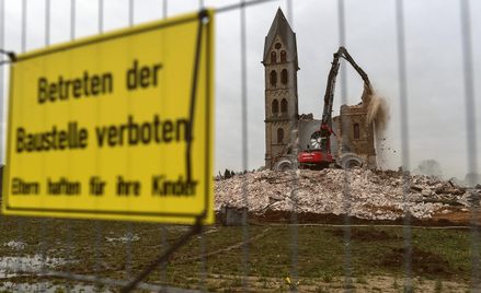 ?Przemiany dotykają nie tylko klasztorów, ale również parafii, szkół i instytucji katolickich