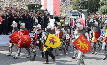 Wojna polsko-polska, defilada i hipokryzja