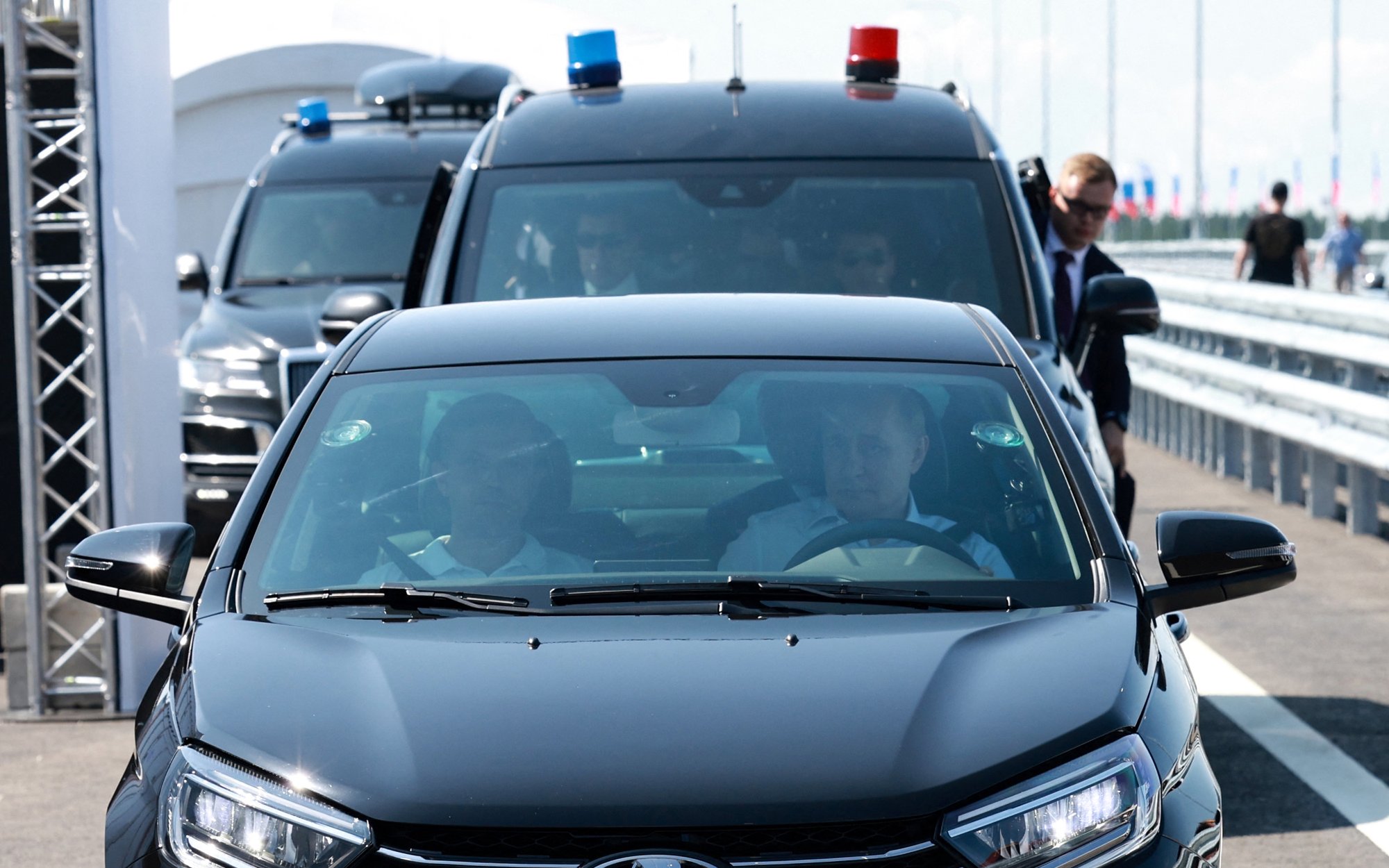 Putin bez narodowej limuzyny. Nie pojedzie Aurusem