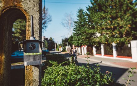 ... a już w wielu z nich są czujniki Airly, monitorujące m.in. stężenie pyłów PM2,5 oraz PM10.