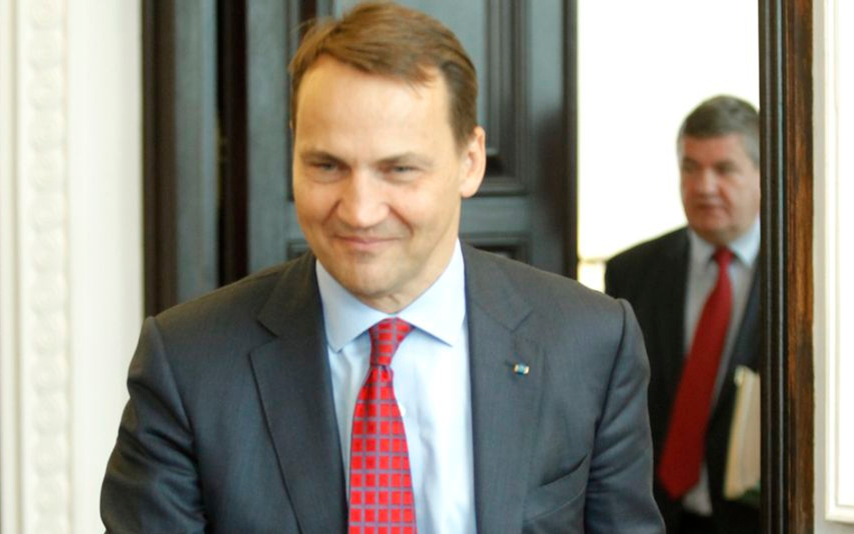 Radosław Sikorski: Afera KNF? Dlatego PiS przejmuje sądy