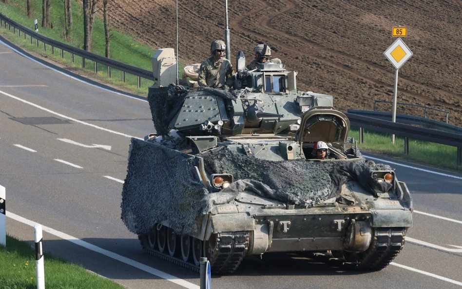 Bojowy wóz piechoty M2A2 Bradley. Fot./US Army.