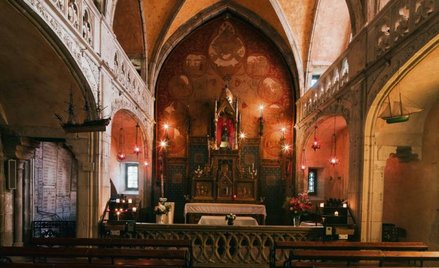 Sanktuarium w Rocamadour: bohaterom powieści nie wystarcza, by oprzeć się islamowi