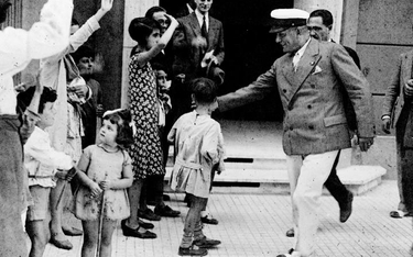 Benito Mussolini. Troskliwy ojciec narodu?