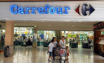 Carrefour podzielony