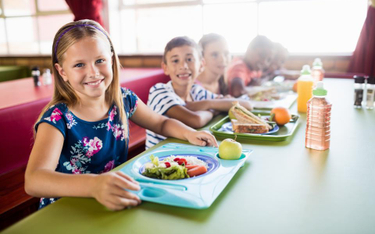 Miejsce do spożywania posiłków w szkołach zamiast Stołówki+