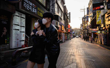 Korea Płd.: Około 100 nowych zachorowań codziennie od 2 tygodni