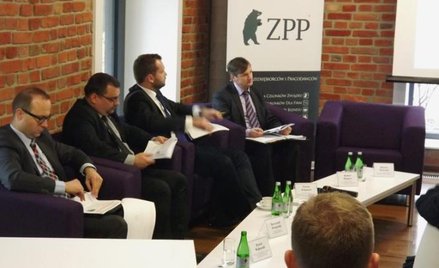 Debatę na temat wpływu obniżek interchange na wzrost opłat bankowych dla klientów zorganizował Związ