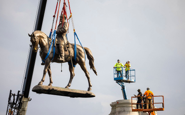 Posąg dowódcy Konfederatów usunięty ze stolicy Wirginii