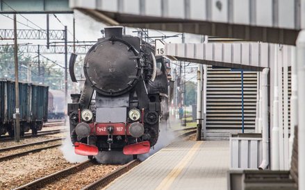 Pociągi retro będą jeździły po trasach Małopolski od kwietnia do grudnia 2017 r.