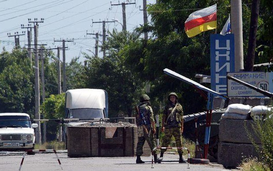 Żołnierze na posterunku w Cchinwali, stolicy Osetii Południowej