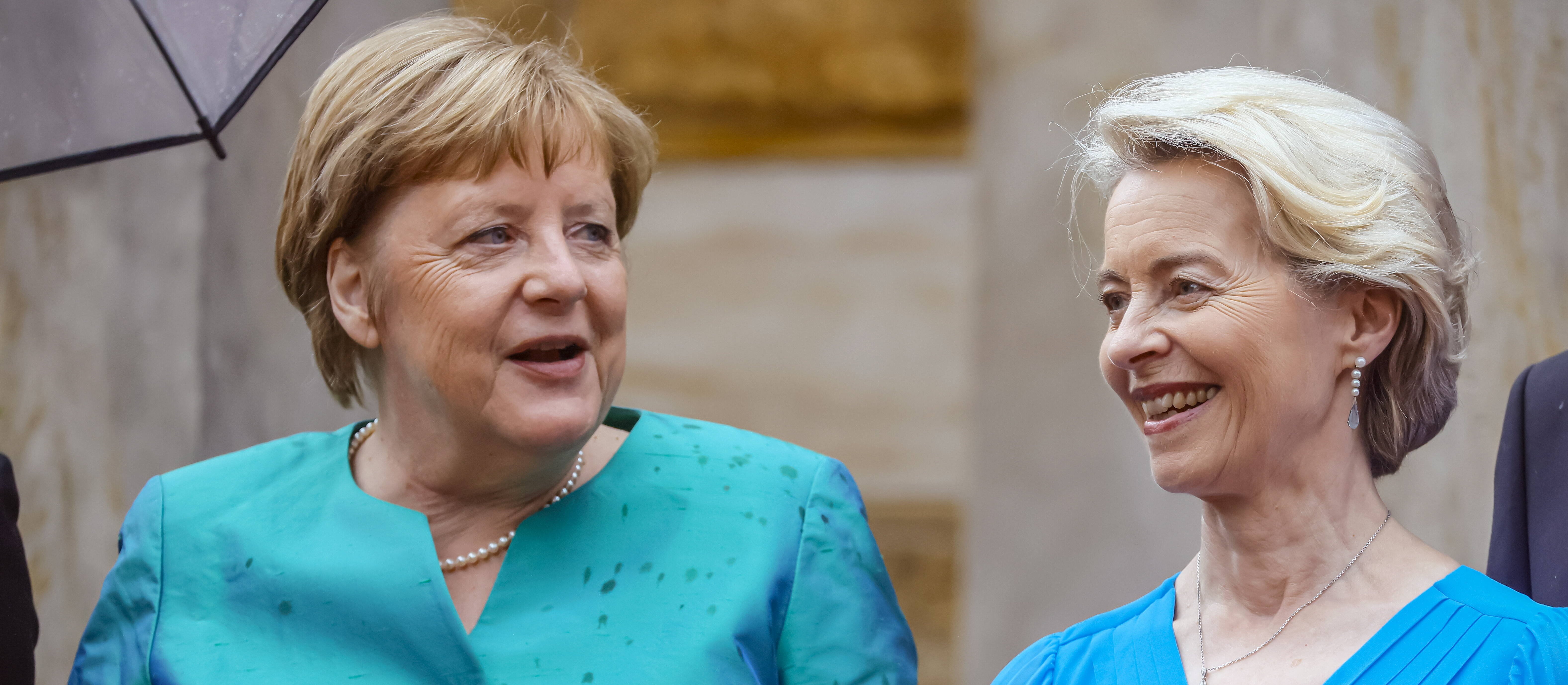 Jędrzej Bielecki: Von der Leyen odcina się od Merkel. Nie za późno?