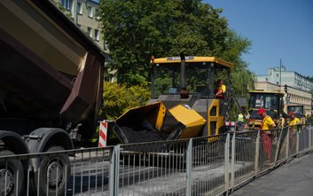 Drogowcy zaplanowali wymianę nawierzchni ulic w czterech dzielnicach Warszawy