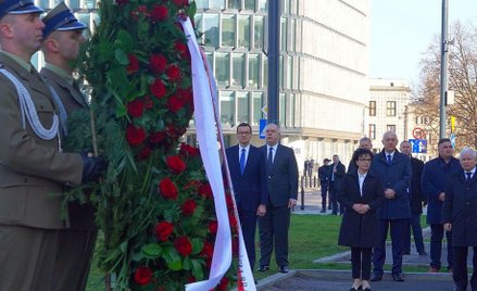 Premier Mateusz Morawiecki, wicepremier Jacek Sasin, marszałek Sejmu Elżbieta Witek, europoseł Joach