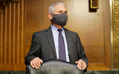 Dr Fauci o wytycznych CDC: Dzieci wciąż muszą nosić maski
