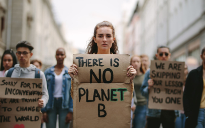 Młodzież w obronie klimatu: "wasza bierność nas zabija"