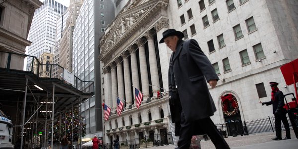 Dług statystycznego Amerykanina sięga 105 tys. dolarów