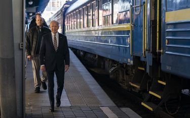 Szef ukraińskiej kolei przeprasza za spadek punktualności do 90 proc. z powodu przejazdu Bidena