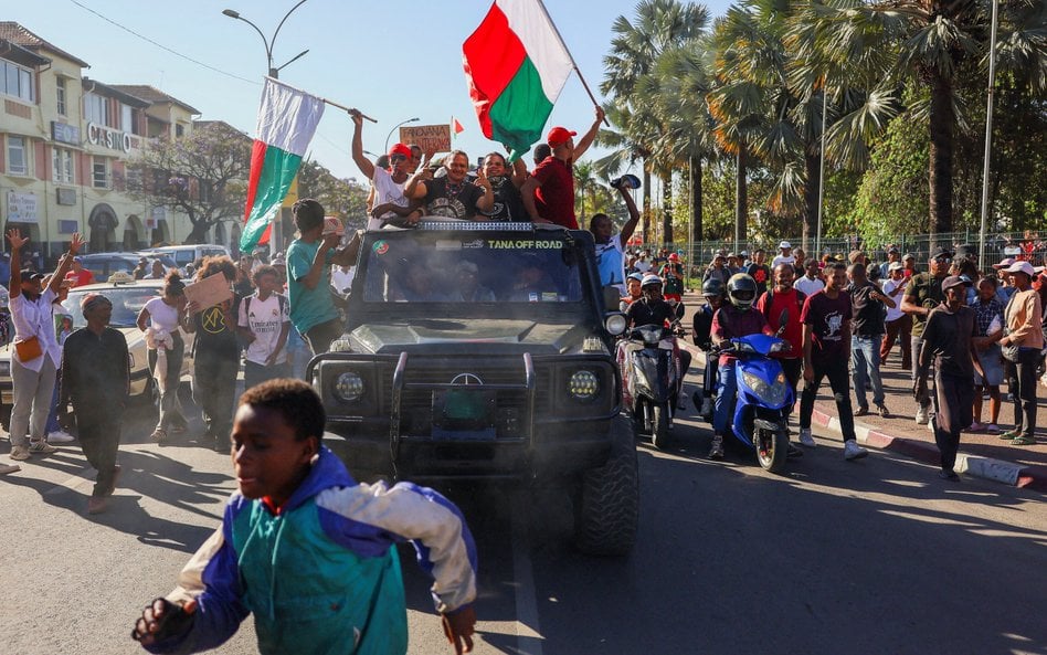 Madagaskar, kolejna porażka Francji