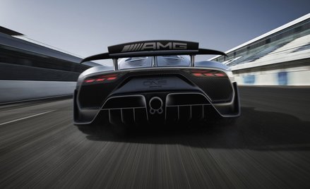 AMG Project One: Superprojekt opóźniony o dwa lata
