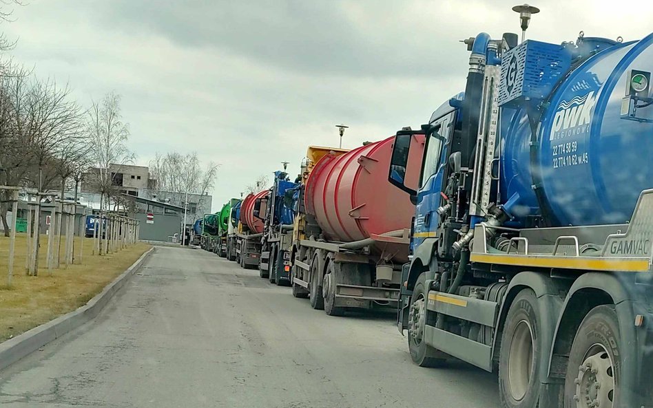 Dla przeciętnego mieszkańca Białołęki czy Nieporętu kryzys ma wymiar przede wszystkim finansowy