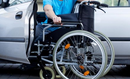 Czy ulga rehabilitacyjna dla niepełnosprawnych przysługuje na firmowy samochód
