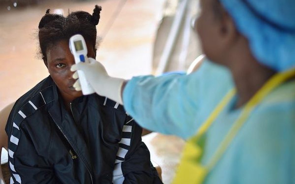 Sierra Leone: zmarli lekarze zarażeni ebolą