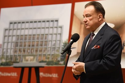 Obiekty o wysokości nieprzekraczającej 23,4 metra zostały zaprojektowane tak, aby dopełnić istniejąc