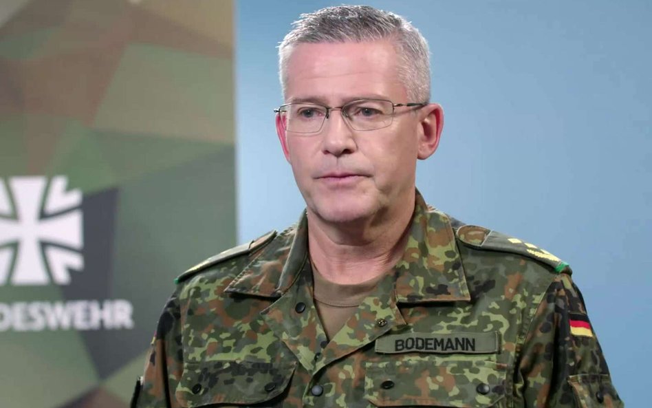 Szef dowództwa terytorialnego Bundeswehry gen. Andre Bodemann.