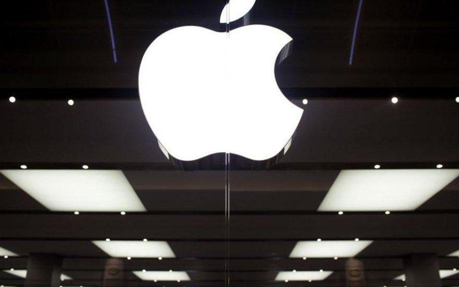Google po cichu płaci Apple miliardy dolarów