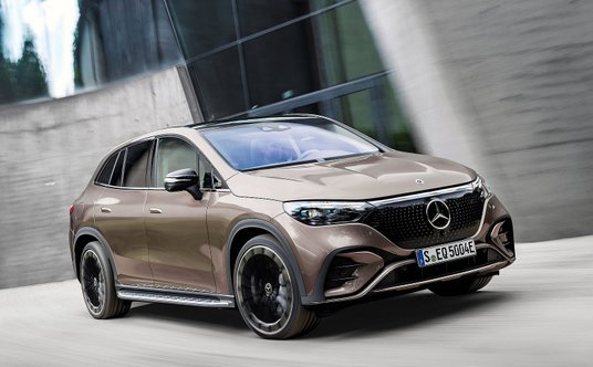Mercedes EQE SUV