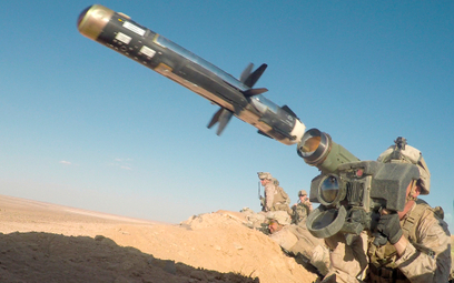 Odpalenie przeciwpancernego pocisku kierowanego Javelin. Fot. USMC