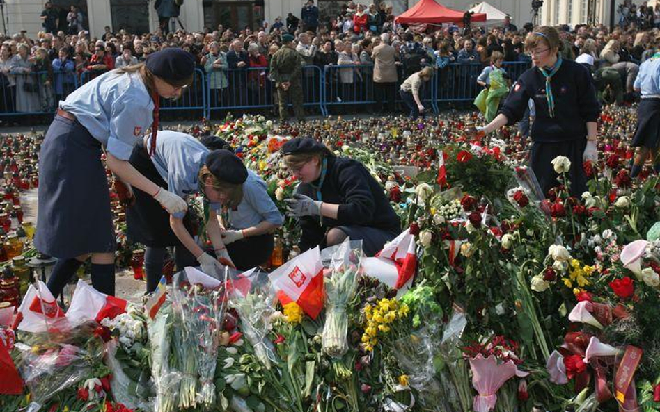 Tak miesiąc temy wyglądał plac przed Pałacem Prezydenckim