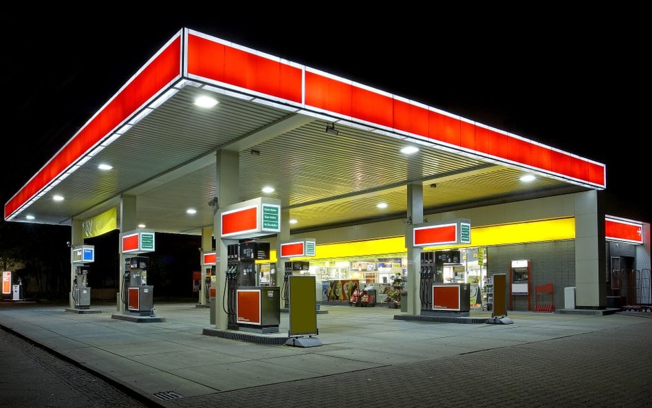 Tomasz Krzyżak: Zakaz sprzedaży alkoholu na stacjach paliw ma sens